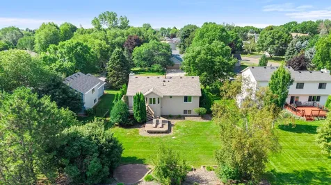 9044 Sequoia Road Woodbury MN 55125
