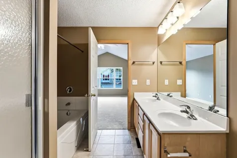 1713 Countryside Drive Shakopee MN 55379
