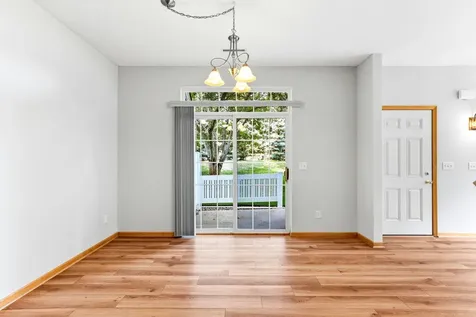 1713 Countryside Drive Shakopee MN 55379