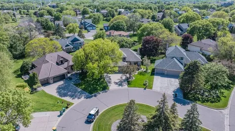 8906 Ashley Terrace Brooklyn Park MN 55443