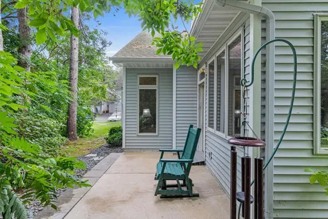 2644 Rivers Bluff Lane Anoka MN 55303