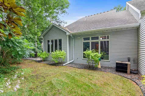 2644 Rivers Bluff Lane Anoka MN 55303