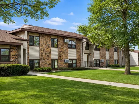 200 10th Avenue SE Fairfax MN 55332