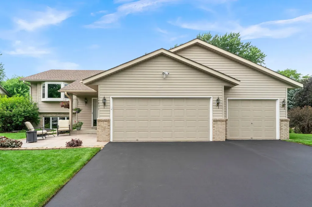 14807 Colorado Avenue Rosemount MN 55068
