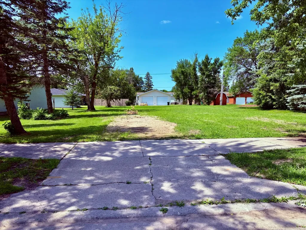 515 Main Avenue S Baudette MN 56623