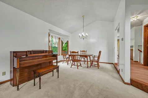 2522 S Windsor Lane Woodbury MN 55125