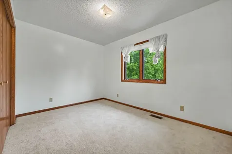 2522 S Windsor Lane Woodbury MN 55125