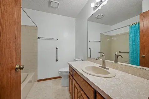 2522 S Windsor Lane Woodbury MN 55125