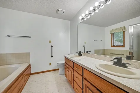 2522 S Windsor Lane Woodbury MN 55125
