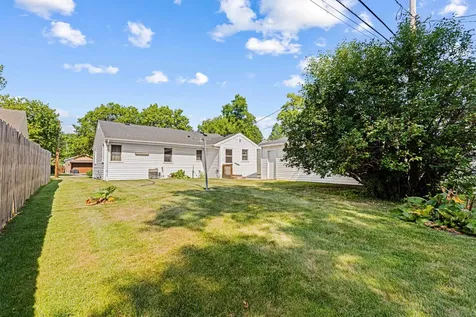 1624 4th Street S Moorhead MN 56560