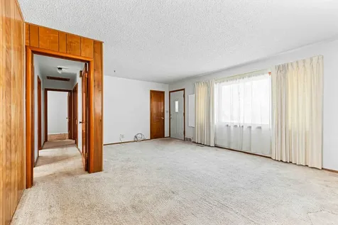1624 4th Street S Moorhead MN 56560