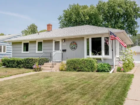 722 24th Avenue N South Saint Paul MN 55075