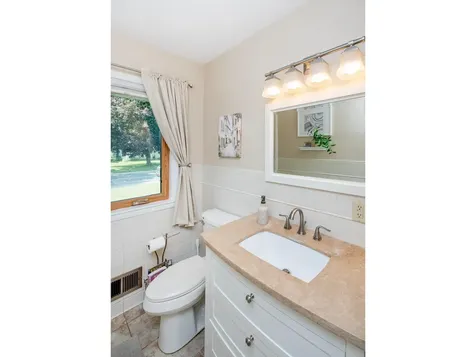 722 24th Avenue N South Saint Paul MN 55075