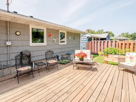 722 24th Avenue N South Saint Paul MN 55075