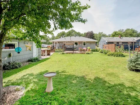 722 24th Avenue N South Saint Paul MN 55075