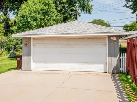 722 24th Avenue N South Saint Paul MN 55075