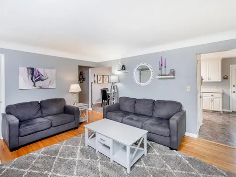 722 24th Avenue N South Saint Paul MN 55075