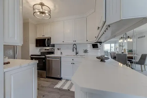 15 S 1st Street Minneapolis MN 55401