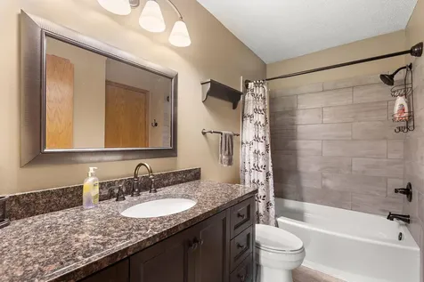 40533 Golden Avenue North Branch MN 55056