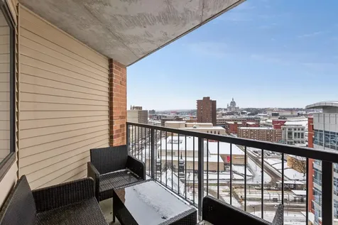 78 10th Street E Saint Paul MN 55101