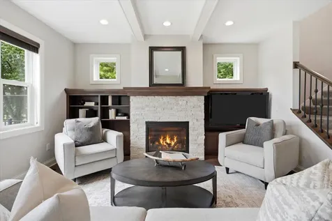 7495 Laurel Point Golden Valley MN 55426