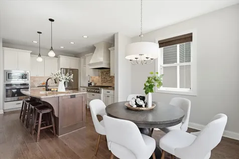 7495 Laurel Point Golden Valley MN 55426