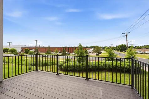 7495 Laurel Point Golden Valley MN 55426
