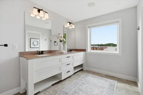 7495 Laurel Point Golden Valley MN 55426