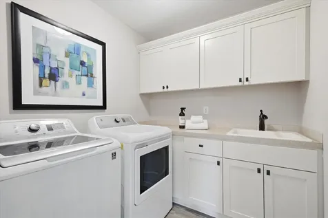 7495 Laurel Point Golden Valley MN 55426