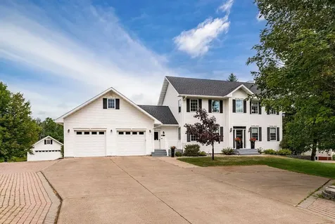 2827 Parkwood Lane Duluth MN 55811