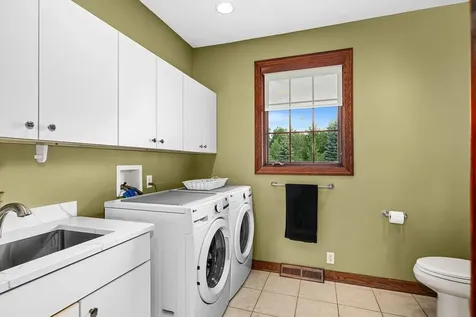 2827 Parkwood Lane Duluth MN 55811