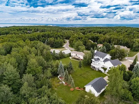 2827 Parkwood Lane Duluth MN 55811
