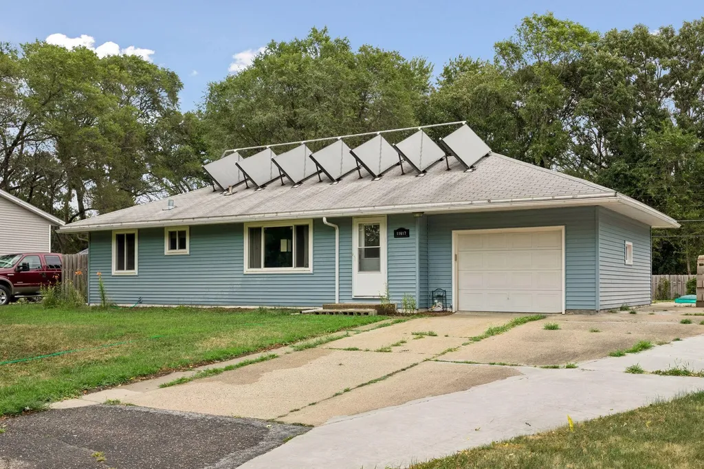 11617 Ilex Street NW Coon Rapids MN 55448