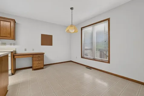 5216 Gemstone Lane NW Rochester MN 55901