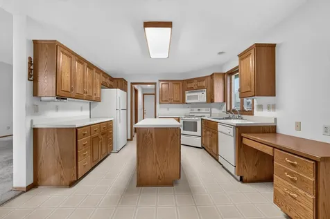 5216 Gemstone Lane NW Rochester MN 55901
