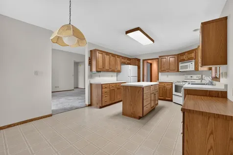 5216 Gemstone Lane NW Rochester MN 55901