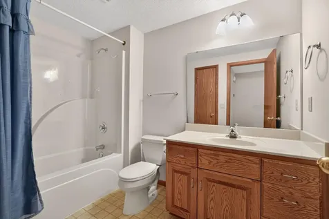 5216 Gemstone Lane NW Rochester MN 55901