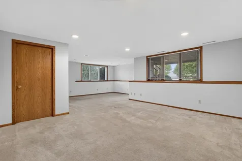 5216 Gemstone Lane NW Rochester MN 55901