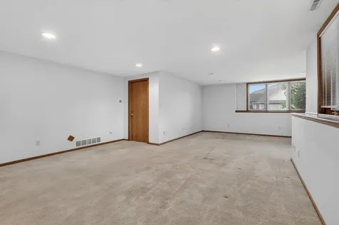 5216 Gemstone Lane NW Rochester MN 55901