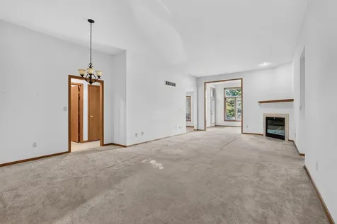 5216 Gemstone Lane NW Rochester MN 55901