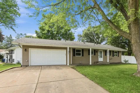 443 Cord Circle New Brighton MN 55112
