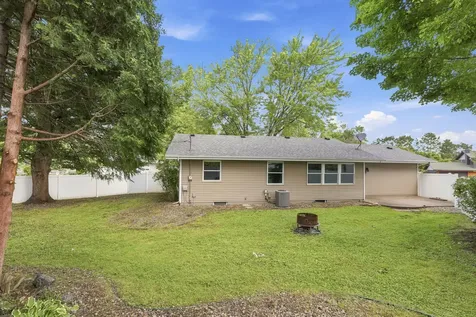 443 Cord Circle New Brighton MN 55112