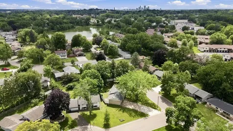 443 Cord Circle New Brighton MN 55112