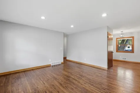 443 Cord Circle New Brighton MN 55112