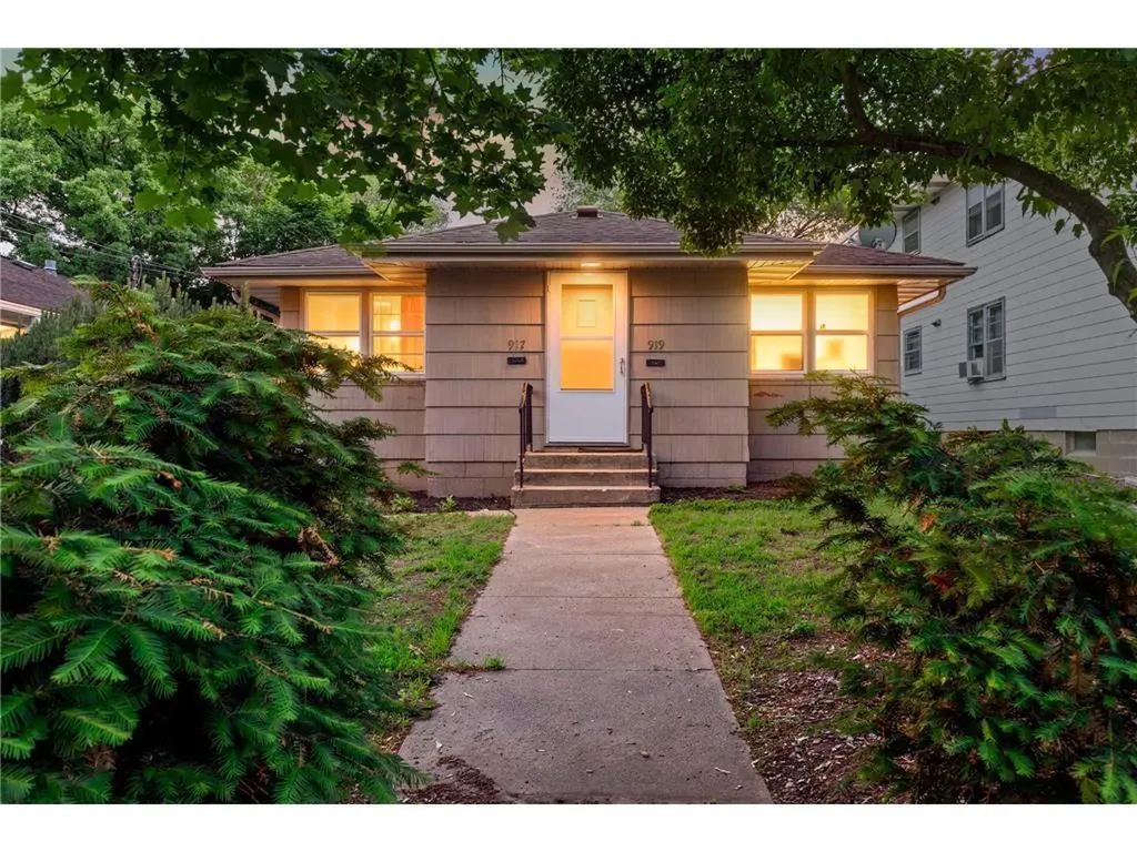 917-919 Weeks Avenue SE Minneapolis MN 55414