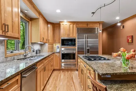 18677 Ponderosa Court Eden Prairie MN 55347