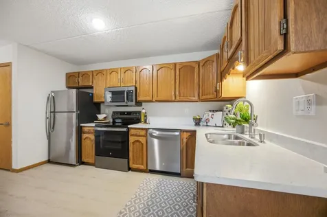 2326 20th Avenue S Fargo ND 58103