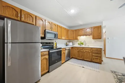 2326 20th Avenue S Fargo ND 58103
