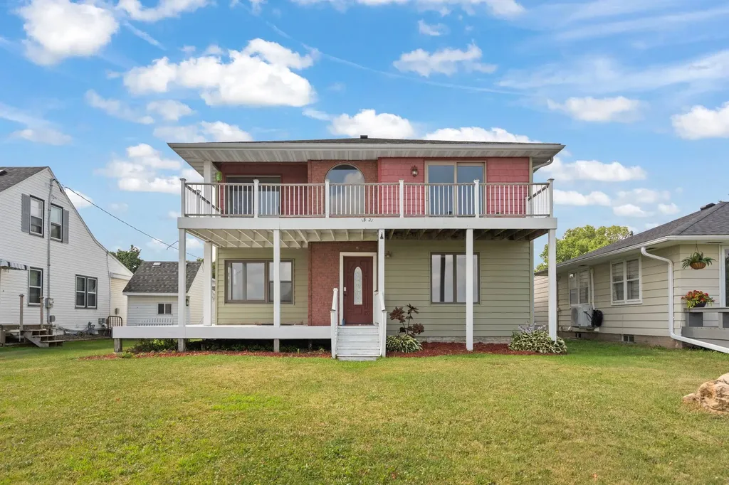 1821 Grandview Avenue Red Wing MN 55066
