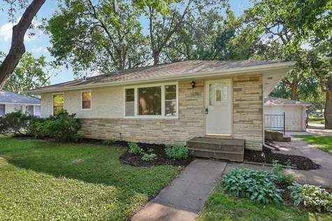 11301 Quince Street NW Coon Rapids MN 55448